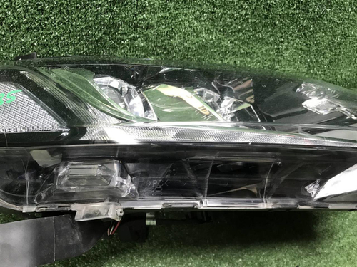 Фара правая Mitsubishi Outlander 3 (2015-2018) LED