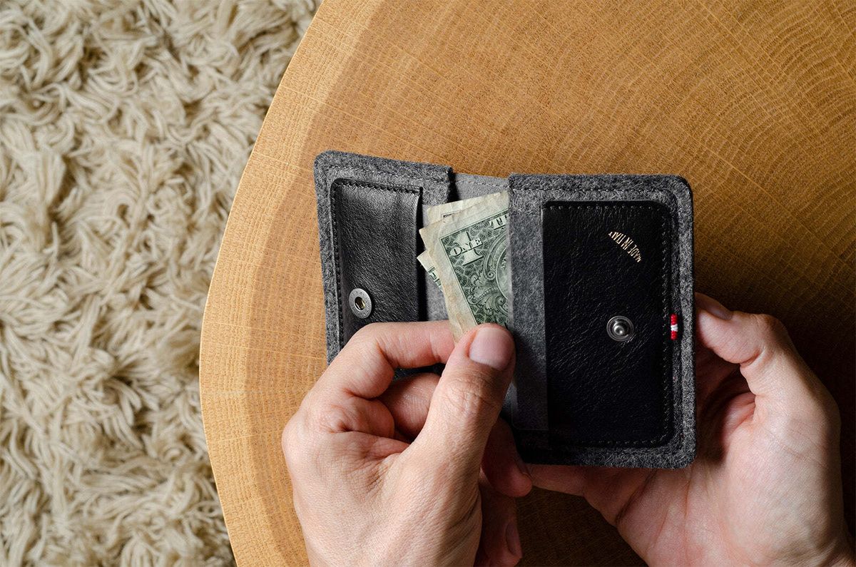 Hard Graft Card Fold Wallet Classic — картхолдер из кожи
