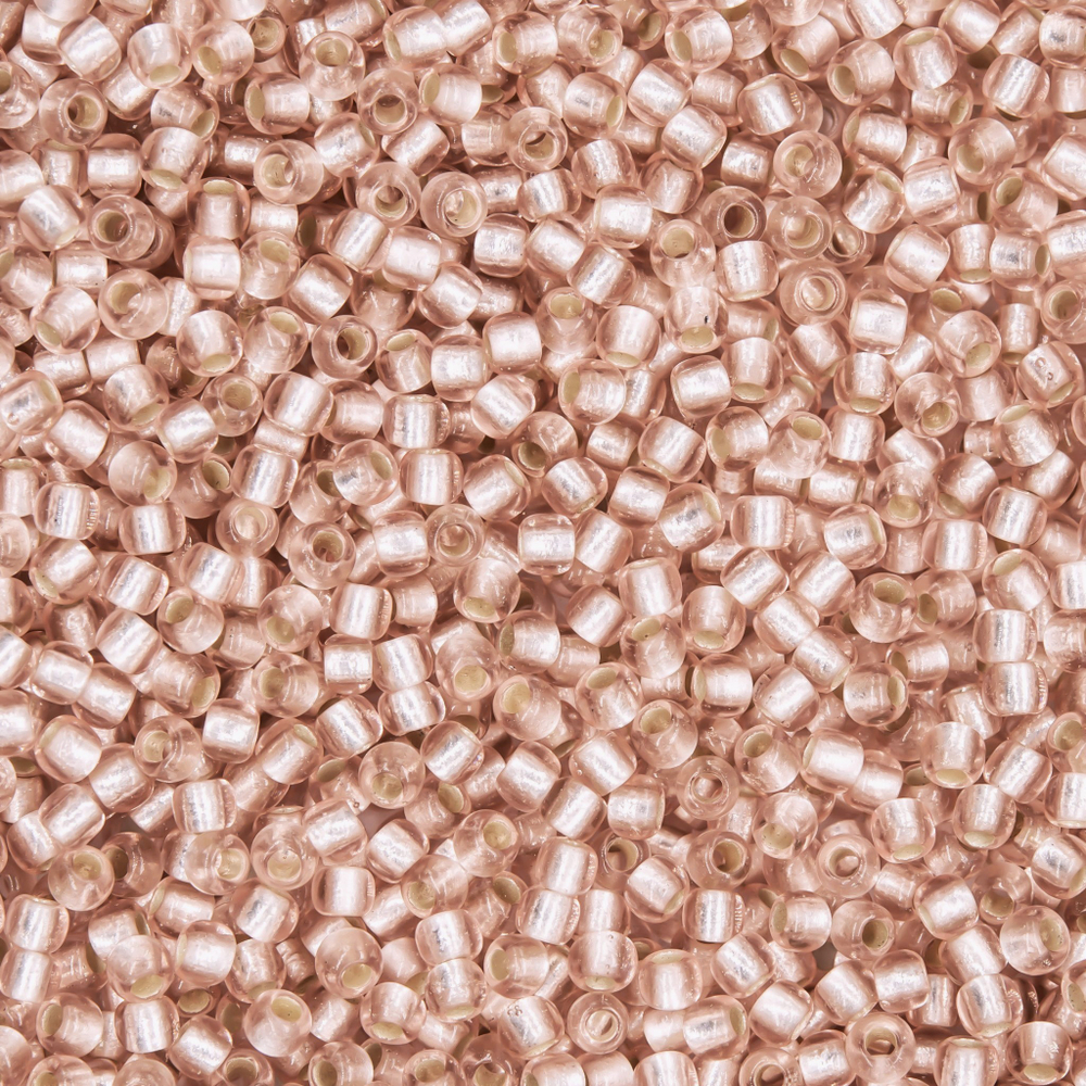 Японский бисер TOHO Round 11/0 (№31F), с внутренним серебрением, прозрачный матовый
