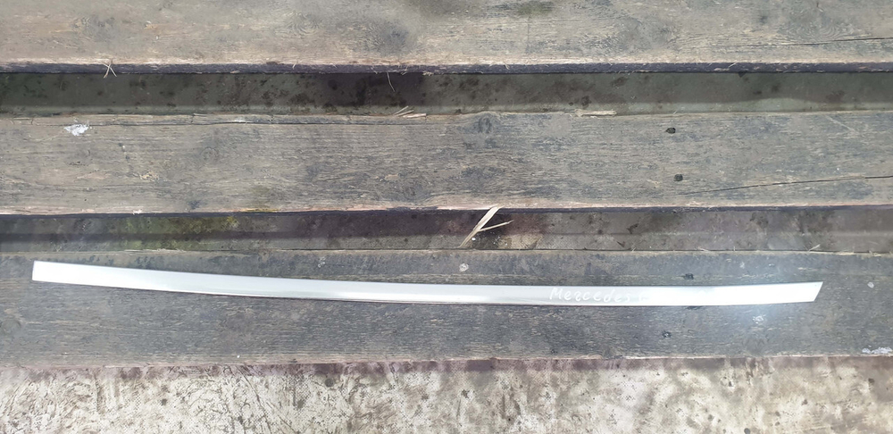 Молдинг двери задней правой Mercedes GLC (X253) 15-нв Б/У Оригинал A2537350282