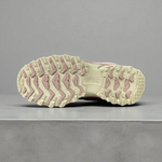New Balance 610 • Pink