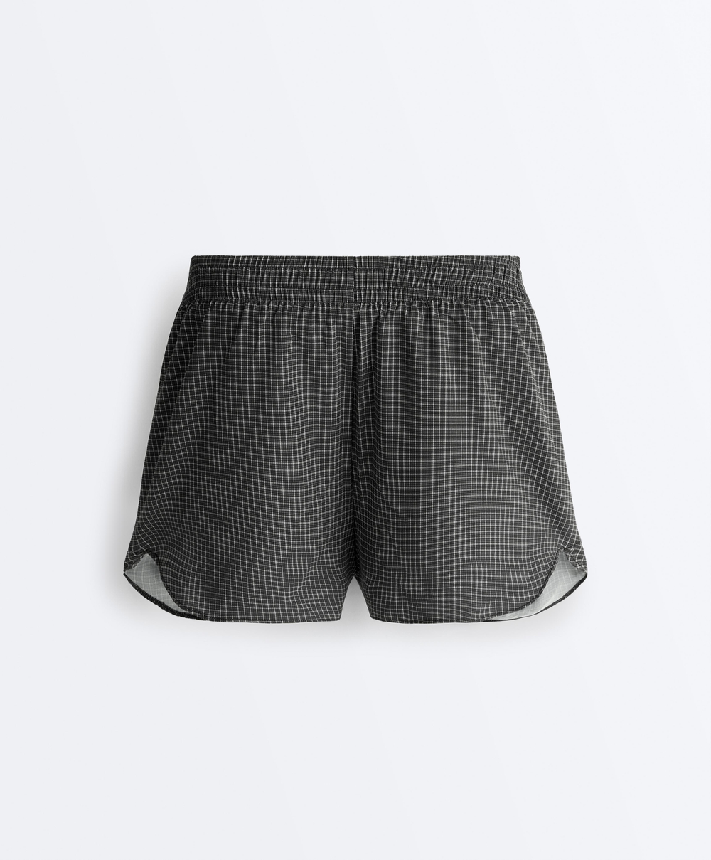 Oysho Шорты Light Touch Running для бега, белый/черный
