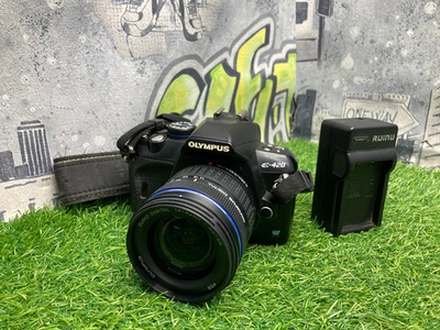 Olympus E-420 Kit 14-42 3.5-5.6 ED