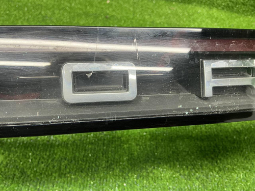 Фонарь крышки багажника Porsche Cayenne 3 (17-23)