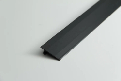 Алюминиевый порог для пола НЕПЛИНТУС UL25X6-03 Черный 25х6х2000 мм