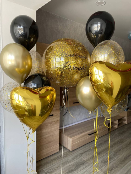 Фонтаны с сердцами, большой шар с конфетти и надписью