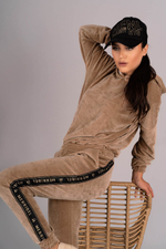 Provocateur Me dres Camel Merribel