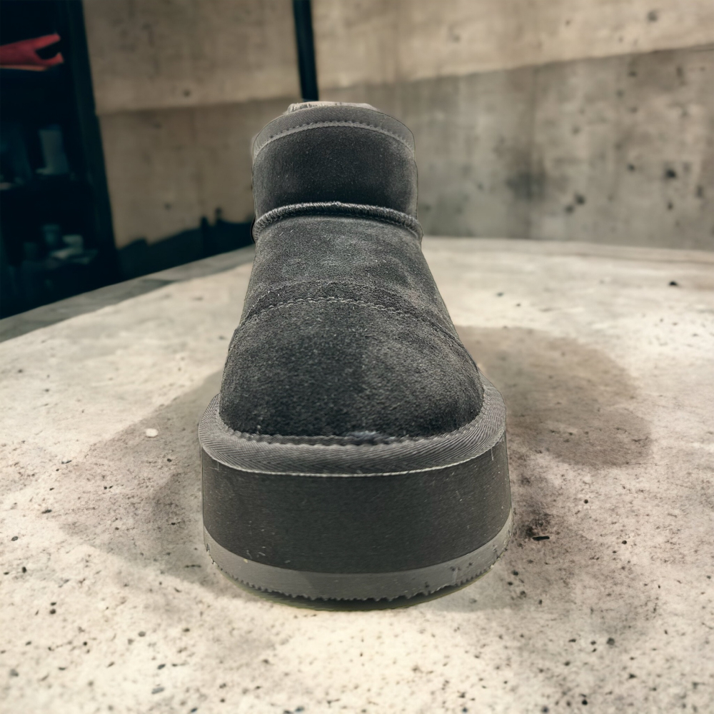 UGG Miss Melona • Black