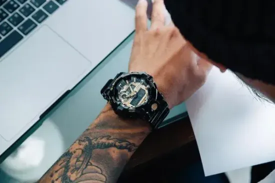 Наручные часы Casio G-Shock GA-710GB-1AER