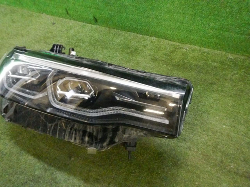Фара правая BMW X7 G07 (2019-2022) LED