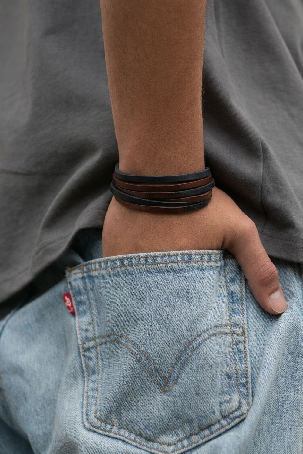 Мужской кожаный браслет биколор