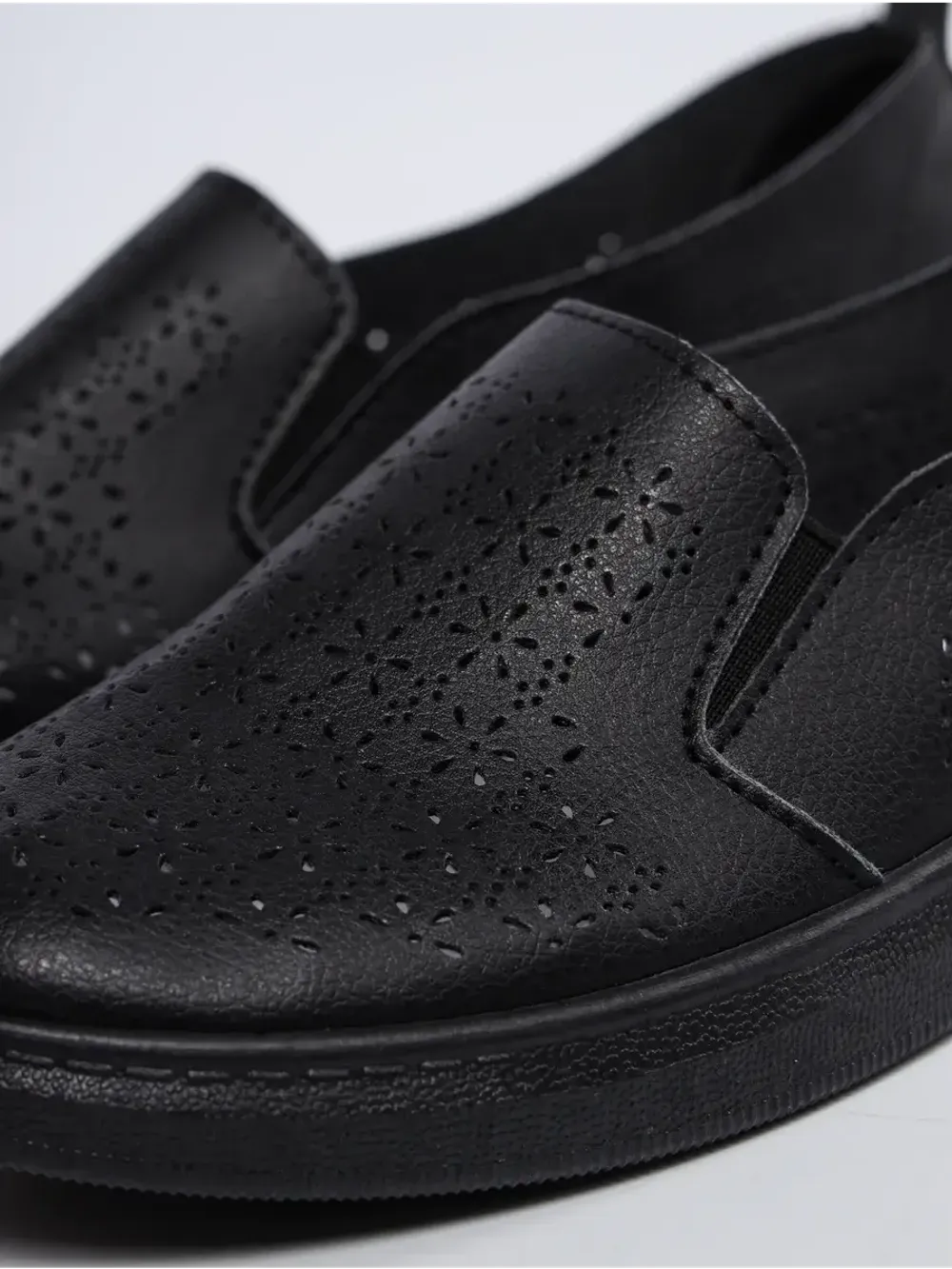 Мокасины летние с перфорацией