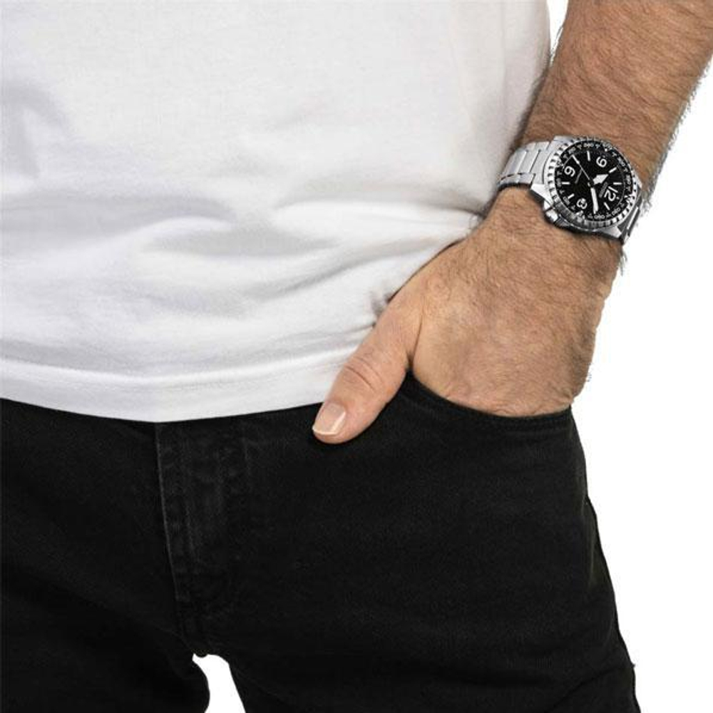 Мужские японские наручные часы Citizen NJ2190-85E