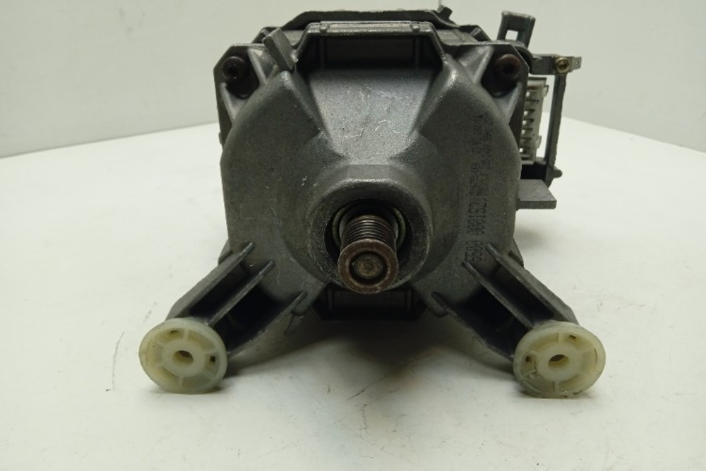 S1WTF3002A кт143 Двигатель 6 контактов для стиральной машины Siemens S1WTF3002A б/у