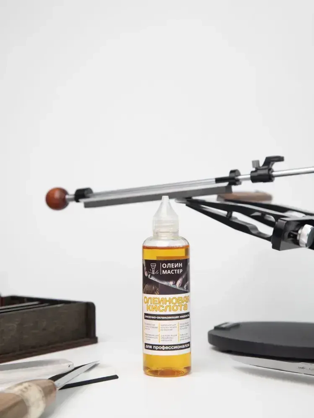 Олеиновая кислота во флаконе с удобным дозатором (СОЖ, масло для заточки) 100 мл