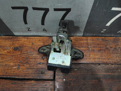 Замок крышки багажника Kia Rio 4 X-Line 17-нв Б/У Оригинал 81230H0200