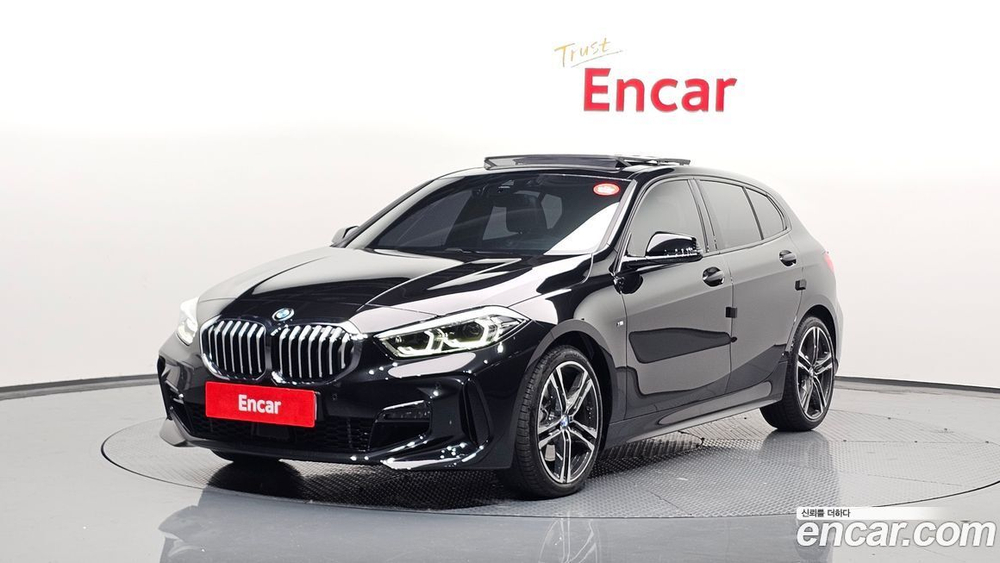 BMW 1 Series (F40) 120i M Sports (10.2023)