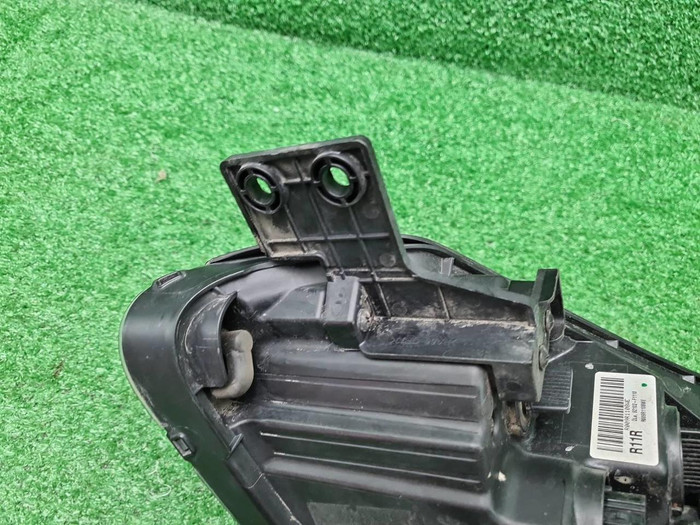 Фара правая Kia Sportage 4 QL (2016-2018) ксенон