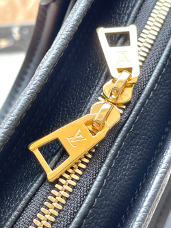 Louis Vuitton Onthego East West