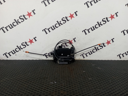 Замок двери правой 2020г