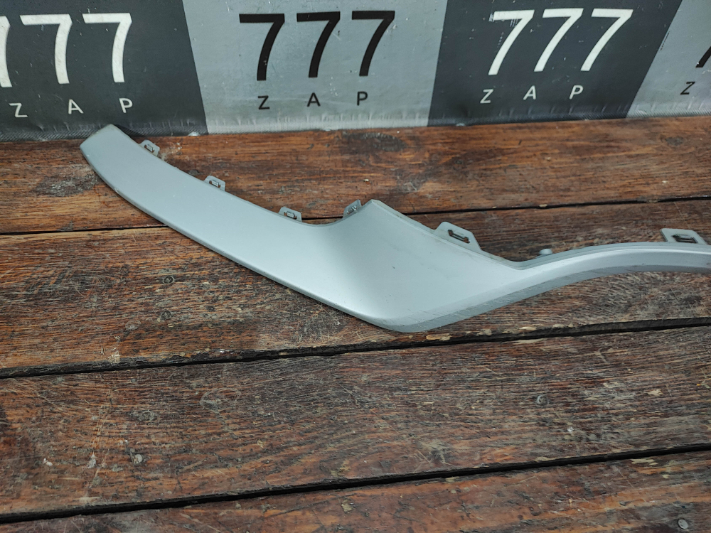 Накладка юбки переднего бампера Kia Carnival 4 (KA4) 20-нв Б/У Оригинал 86532R0000