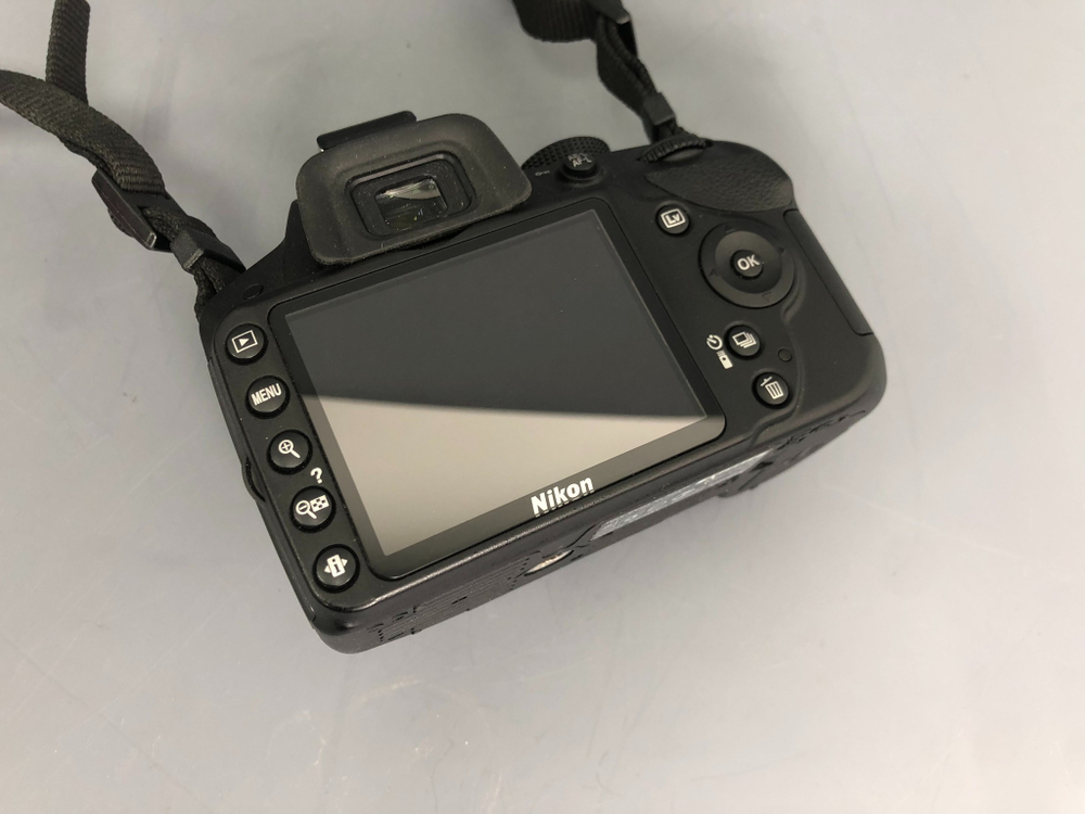Nikon D3200 5.800 кадров