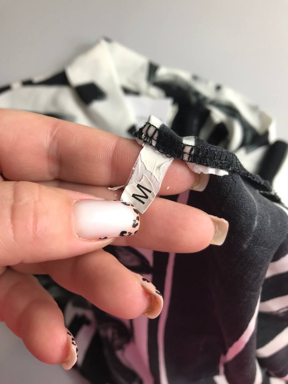 Блузка VICOLO красивая, маркировка М, на 46 размер