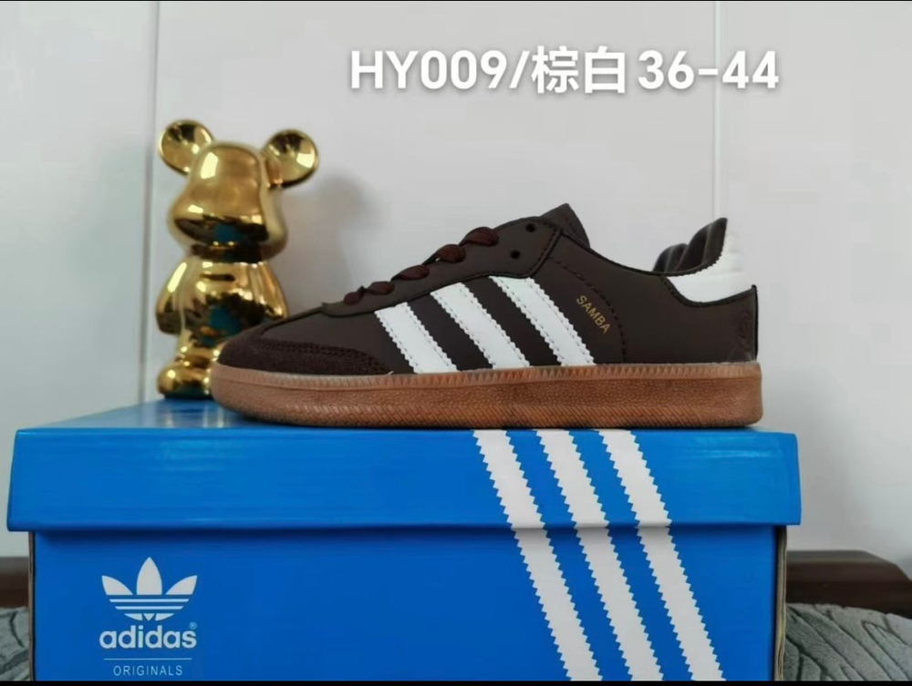 Кроссовки Adidas