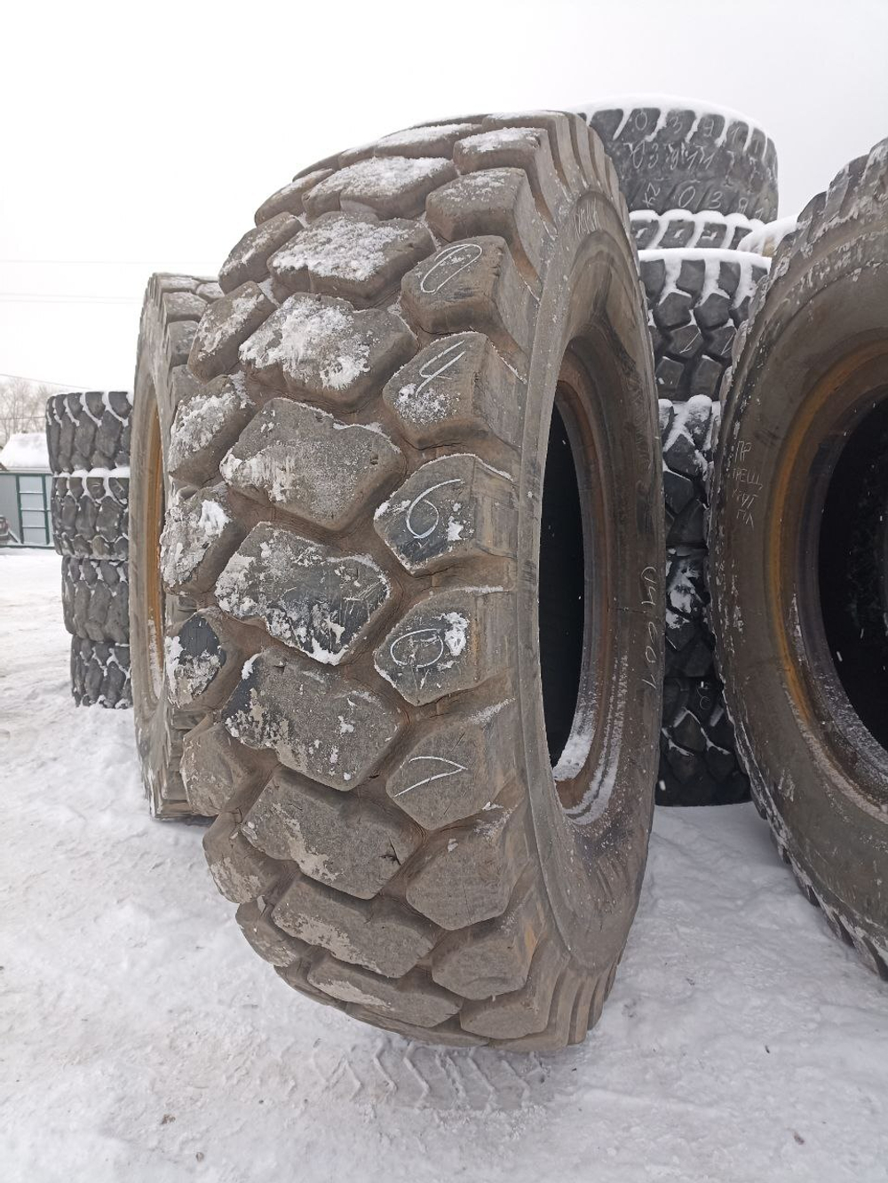 27.00R49 Bridgestone VMTP шина б/у