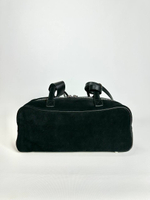 Женская замшевая сумка-багет черного цвета