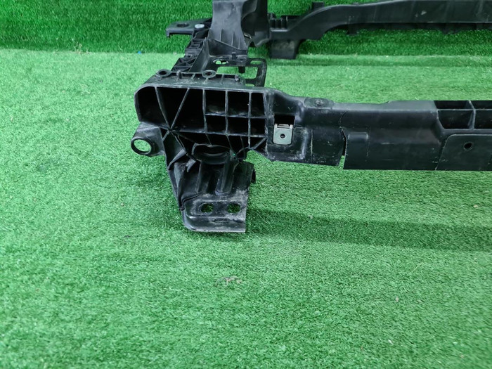 Телевизор Bentley Bentayga (2015-н.в.)