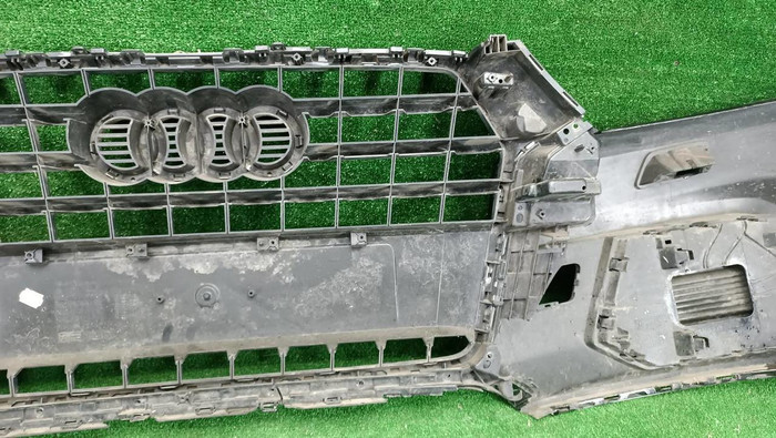 Бампер передний Audi Q3 1 8U (2014-2018)