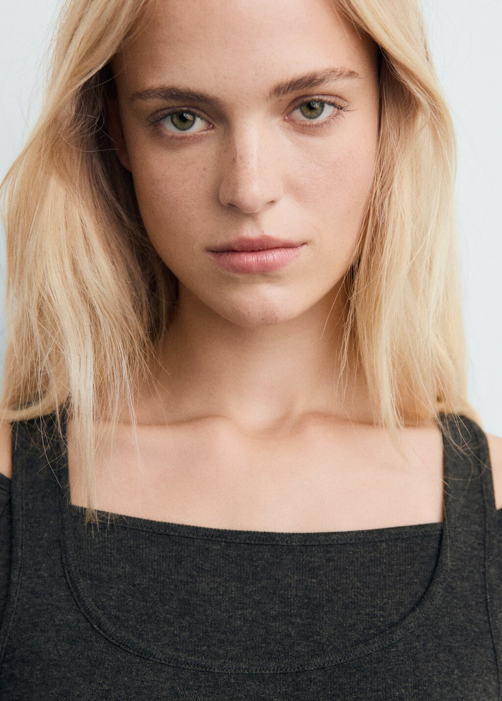 Комбинированный джемпер с круглым вырезом