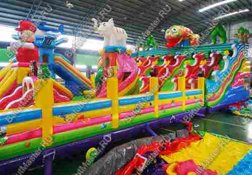 Надувной батут "Союз зверей", 24*15*8 м