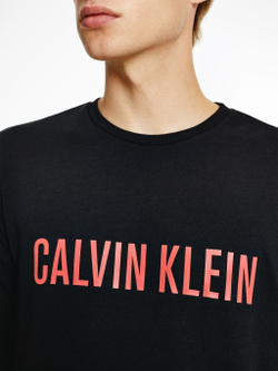 Мужская теннисная кофта Calvin Klein L/S Sweatshirt - black w/strawberry shake