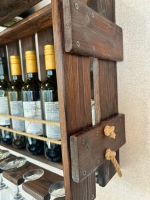 Бар настенный деревянный