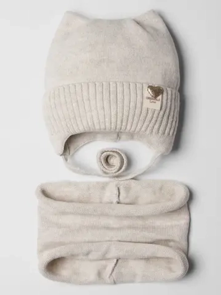 Шапка для девочки на осень