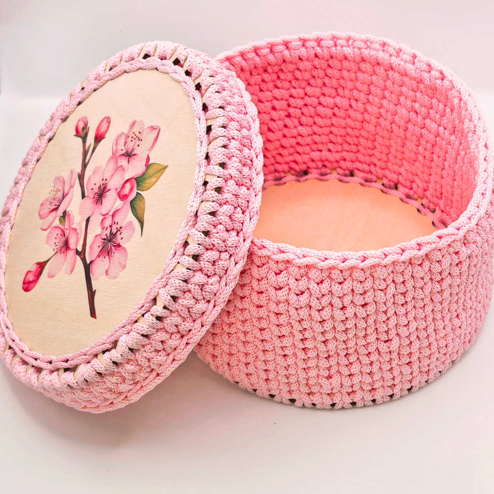 Корзинка вязаная  "Цвети"