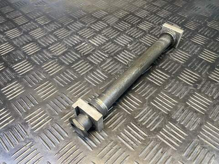 Ось заднего колеса Yamaha TDM900 RN08 2002