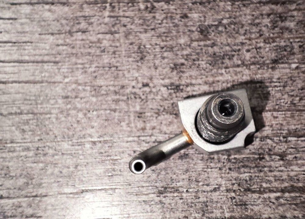 Форсунка подачи масла GEN2 1.8T-2.0T