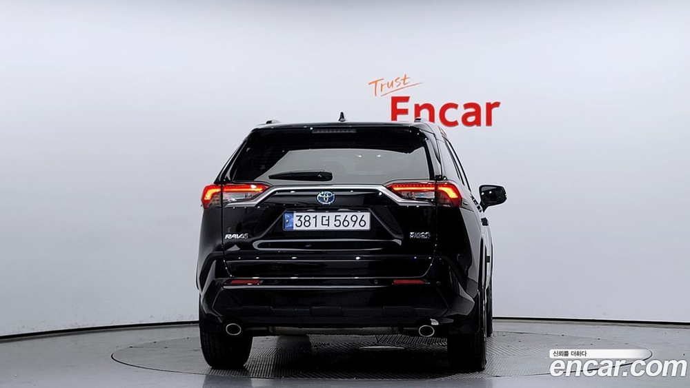 Toyota RAV4 5 Generation 2.5 4WD PHEV XSE (07.2023)