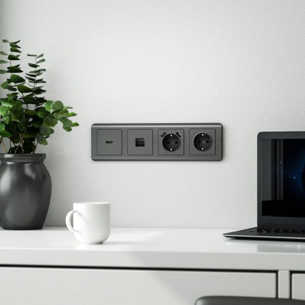 Розетка с заземлением и шторками (графит рифленый)