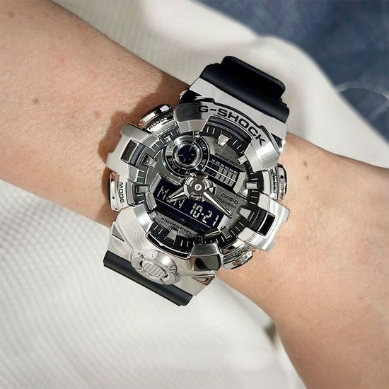 Наручные часы Casio G-Shock GM-700-1ADR