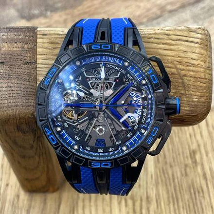 Часы Roger Dubuis