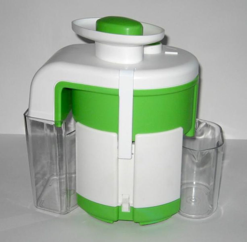 Соковыжималка электрическая ЖУРАВИНКА СВСП 102П с шинковкой, макс. мощность 160 Вт, производительность 700гр/мин Соковыжималка электрическая ЖУРАВИНКА СВСП 102П с шинковкой, макс. мощность 160 Вт, производительность 700гр/мин