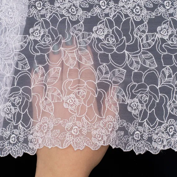 Вышивка на сетке белая 20 см, Китай