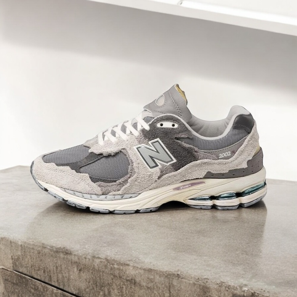 New Balance 2002R •  Rain Cloud
