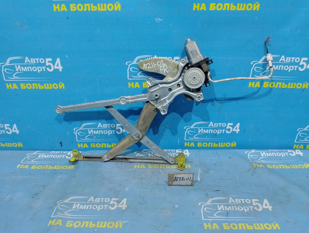 Стеклоподъемник передний правый TOYOTA CARINA 1997