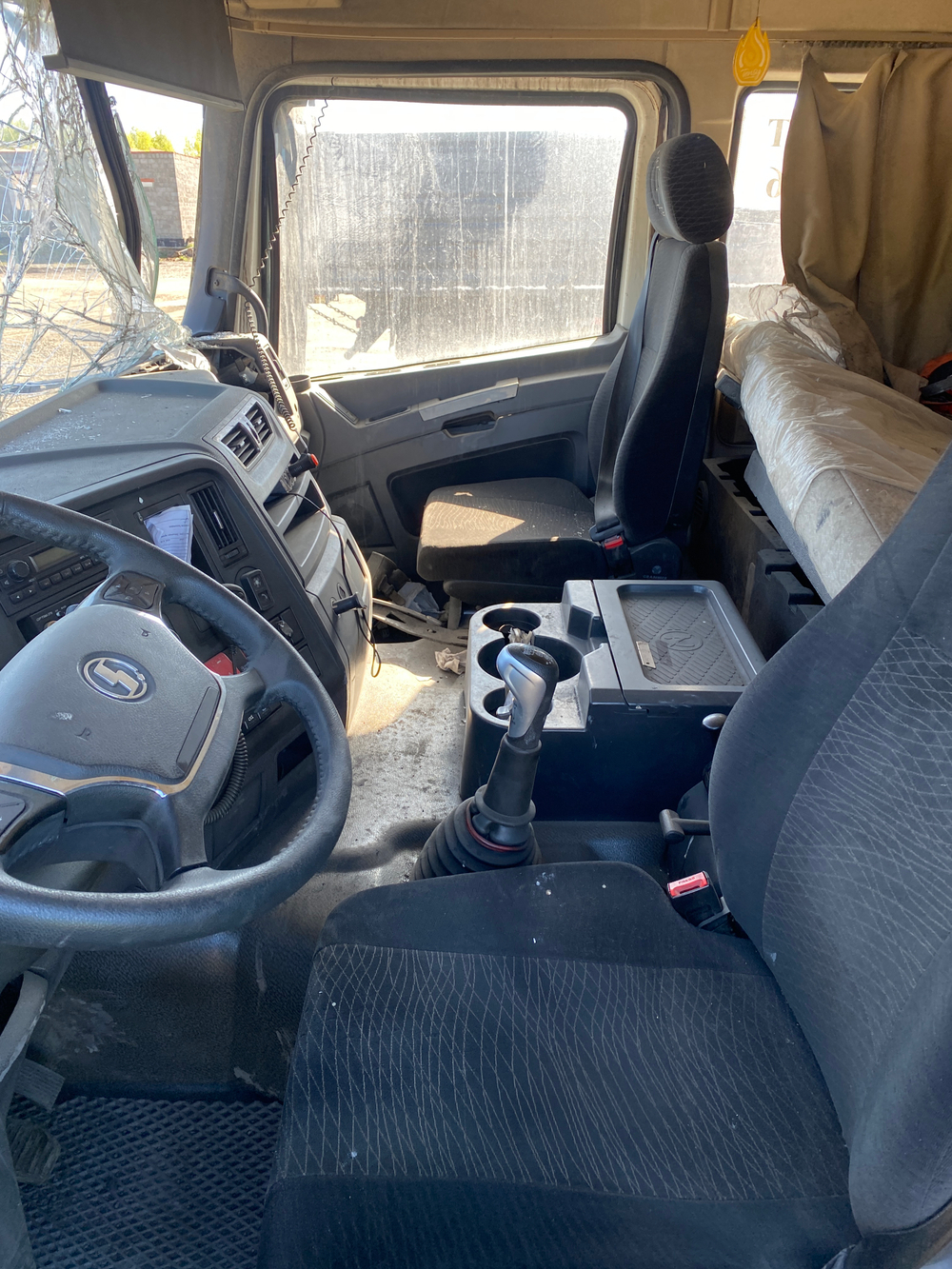 Shacman (Shaanxi) SX* 8x4 Самосвал SX331863366 (Дизельный, 12,5 л, 544 л.с., МТ)