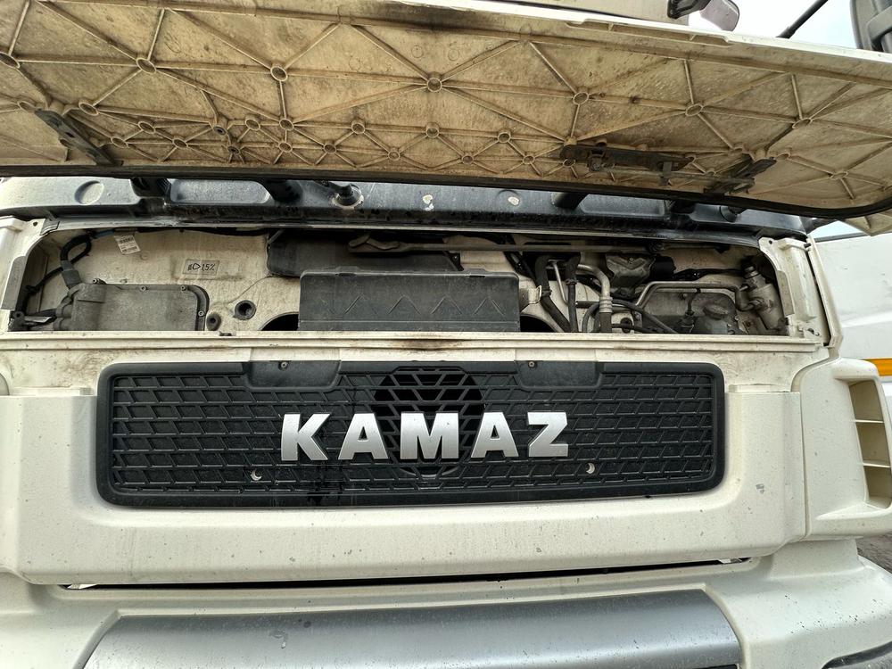 КамАЗ 5490 4x2 Седельный тягач 5490-S5 (Дизельный, 12,0 л, 401 л.с., АТ)